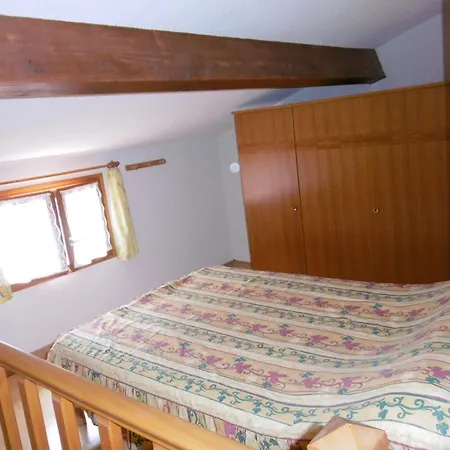 Charmante T2 Mezzanine Avec Cour, Jardin, Veranda, Barbecue Et Parking Prive, Proche Et Commerces - Fr-1-797-2 Port-la-Nouvelle