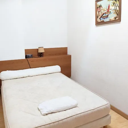 Vila Charmante T2 Mezzanine Avec Cour, Jardin, Veranda, Barbecue Et Parking Prive, Proche Et Commerces - Fr-1-797-2 Port-la-Nouvelle