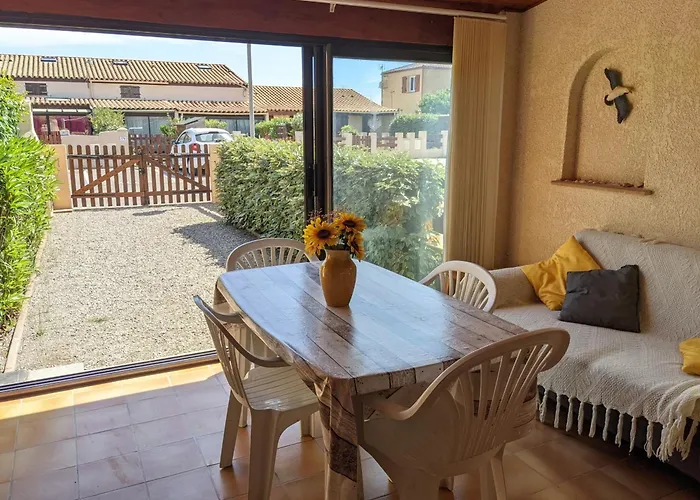 Charmante T2 Mezzanine Avec Cour, Jardin, Veranda, Barbecue Et Parking Prive, Proche Et Commerces - Fr-1-797-2 Villa Port-la-Nouvelle