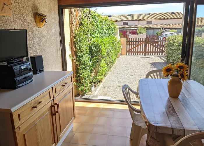 Charmante T2 Mezzanine Avec Cour, Jardin, Veranda, Barbecue Et Parking Prive, Proche Et Commerces - Fr-1-797-2 Villa *